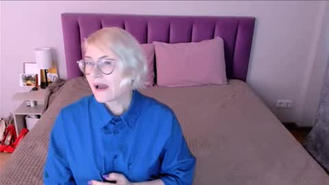 Sabrina MacMarren online show from 23, 11, 2025