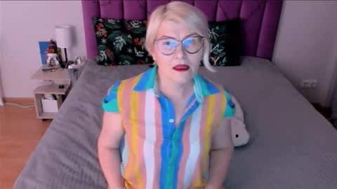 Sabrina MacMarren online show from 17, 1, 2026