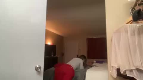 IM BACK BITCHES Wheres my group of SEXY SLUTS online show from 27, 12, 2024