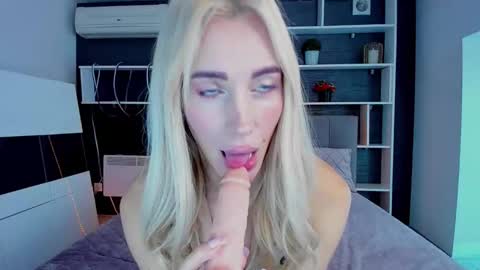 Sabrina online show from 4, 10, 2025