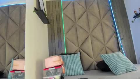 S A B R I N A  online show from 19, 12, 2025