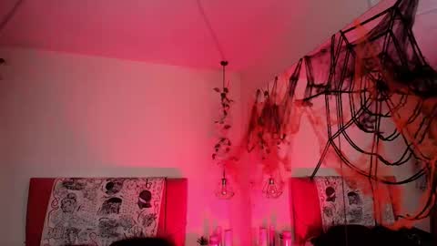 Snapshot of sabrinav_ chatting on 22, 10, 2025 Sabrina online show from 22, 10, 2025