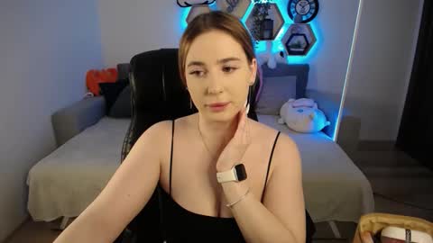 Sabrina Violet online show from 18, 2, 2025