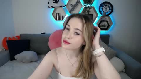 Sabrina Violet online show from 23, 2, 2025