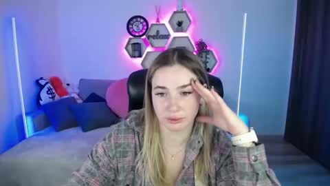 Sabrina Violet online show from 12, 9, 2025