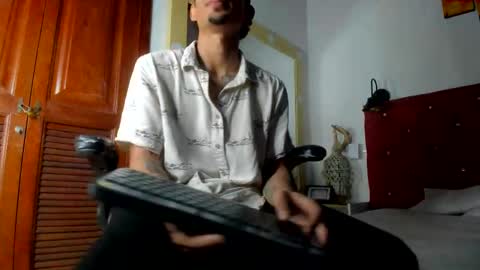 Snapshot of sack_connor chatting on 15, 12, 2025 Sack online show from 15, 12, 2025