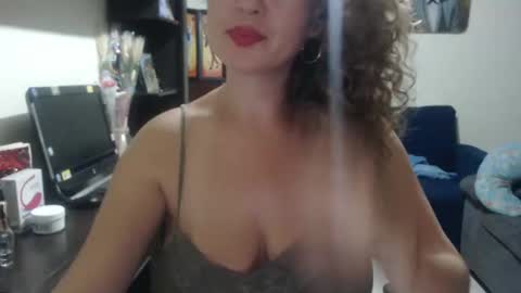 sacrletardiente online show from 11, 3, 2025