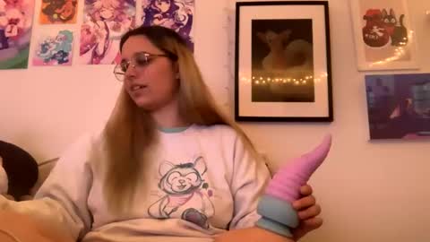 Snapshot of sadgirlsocial chatting on 9, 11, 2025 sweet angel baby online show from 9, 11, 2025