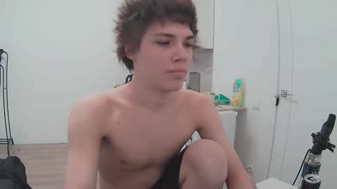 sadvetements online show from 31, 3, 2026