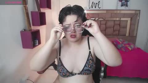 Snapshot of safyka chatting on 30, 10, 2025 SAFYKA online show from 30, 10, 2025