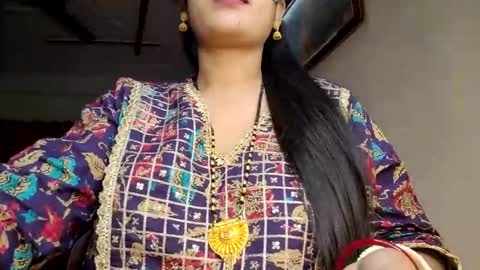 Snapshot of sahani2208 chatting on 3, 12, 2024 Queen Archana online show from 3, 12, 2024