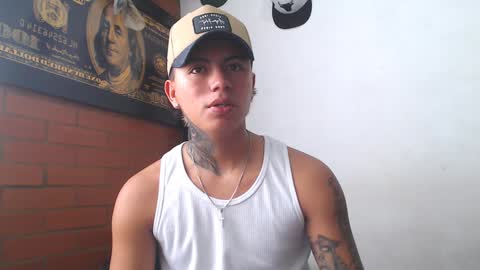 Snapshot of sahara_n_thiago chatting on 29, 12, 2024 Sahara y Thiago online show from 29, 12, 2024