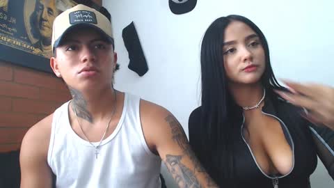 Snapshot of sahara_n_thiago chatting on 29, 12, 2024 Sahara y Thiago online show from 29, 12, 2024