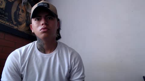 Snapshot of sahara_n_thiago chatting on 17, 1, 2025 Sahara y Thiago online show from 17, 1, 2025