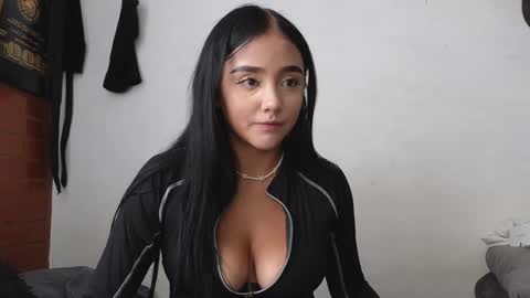 Snapshot of sahara_n_thiago chatting on 26, 1, 2025 Sahara y Thiago online show from 26, 1, 2025