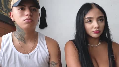 Snapshot of sahara_n_thiago chatting on 1, 2, 2025 Sahara y Thiago online show from 1, 2, 2025