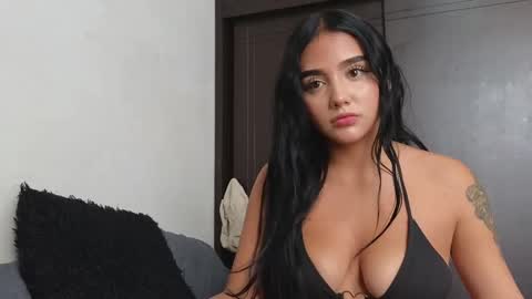 Snapshot of sahara_n_thiago chatting on 27, 2, 2025 Sahara y Thiago online show from 27, 2, 2025