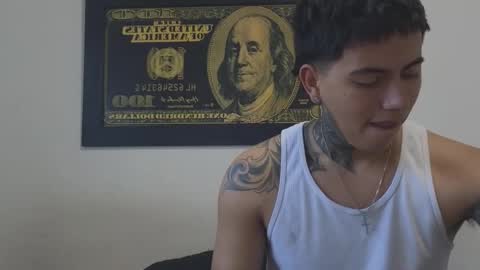 Snapshot of sahara_n_thiago chatting on 24, 10, 2025 Sahara y Thiago online show from 24, 10, 2025