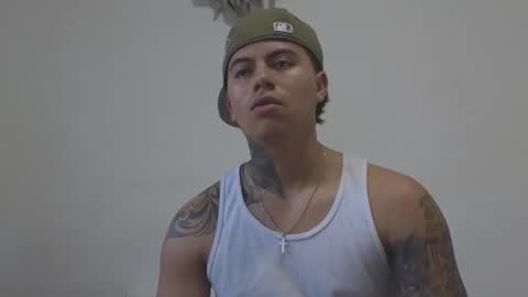 Snapshot of sahara_n_thiago chatting on 7, 11, 2025 Sahara y Thiago online show from 7, 11, 2025