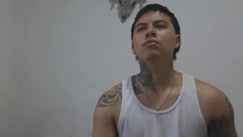 Snapshot of sahara_n_thiago chatting on 14, 11, 2025 Sahara y Thiago online show from 14, 11, 2025