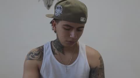 Snapshot of sahara_n_thiago chatting on 26, 11, 2025 Sahara y Thiago online show from 26, 11, 2025