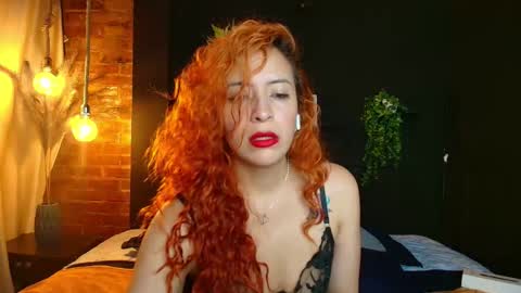 Snapshot of sahra_tayl0r_ chatting on 23, 11, 2025 SARA online show from 23, 11, 2025