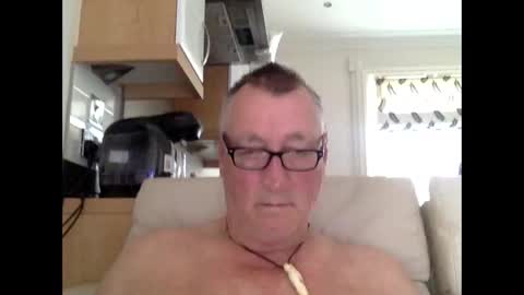 Snapshot of sail_naked chatting on 18, 10, 2025 sail_naked online show from 18, 10, 2025
