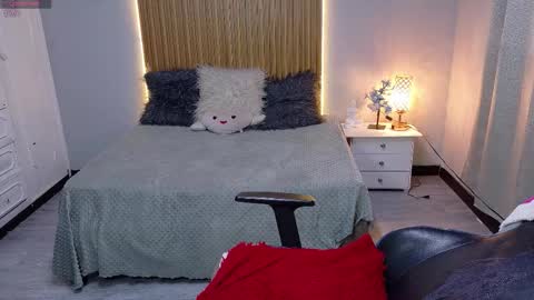 Snapshot of sailor_moon07 chatting on 14, 9, 2025 sailor online show from 14, 9, 2025