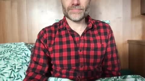 saint009 online show from 5, 3, 2025