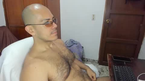 Snapshot of saintedy01 chatting on 27, 11, 2025 saintedy01 online show from 27, 11, 2025