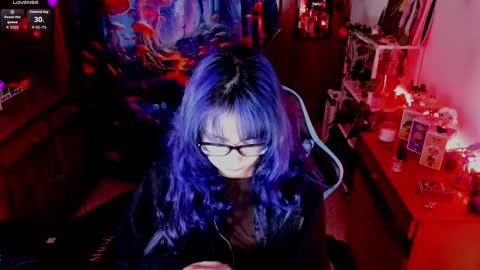    online show from 5, 12, 2025