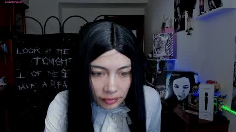    online show from 23, 4, 2026