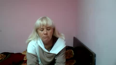 Snapshot of sakura_blonde chatting on 28, 9, 2025 sakura_blonde online show from 28, 9, 2025