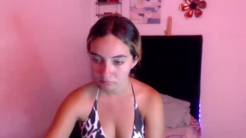 Snapshot of sakuraa_petitex chatting on 5, 11, 2025 Sakura online show from 5, 11, 2025