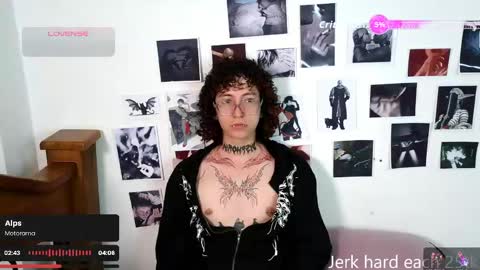 Snapshot of salemqueer_ chatting on 20, 5, 2026 Sam online show from 20, 5, 2026
