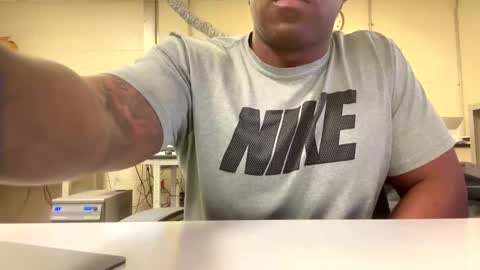 Snapshot of salgozzi chatting on 10, 1, 2026 Cum Hanks online show from 10, 1, 2026