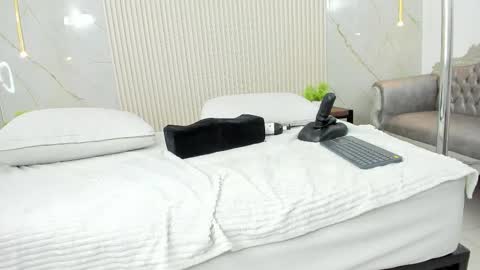 sally rosses online show from 13, 12, 2025