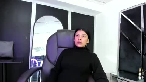 salmaportman_ online show from 26, 9, 2025