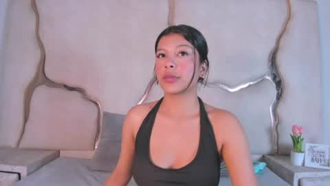 Snapshot of salmaportman_ chatting on 4, 8, 2026 salmaportman_ online show from 4, 8, 2026