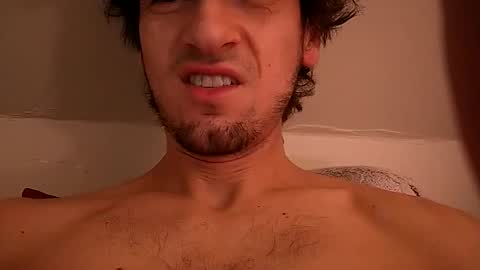 Snapshot of salmonman1305 chatting on 3, 1, 2025 salmonman1305 online show from 3, 1, 2025