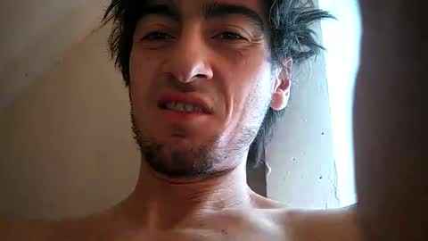 Snapshot of salmonman1305 chatting on 5, 1, 2025 salmonman1305 online show from 5, 1, 2025