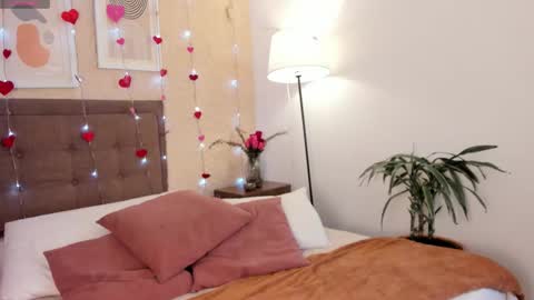 Salo     online show from 14, 2, 2026