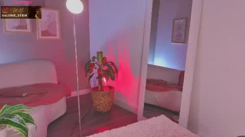 Snapshot of salo____ chatting on 4, 7, 2026 Salo online show from 4, 7, 2026