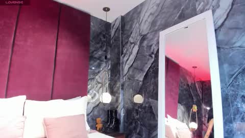 S A L O M E   online show from 10, 2, 2026