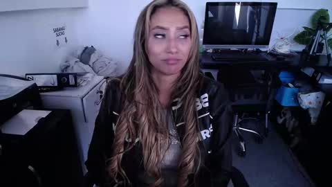 salome_drasin online show from 28, 2, 2026