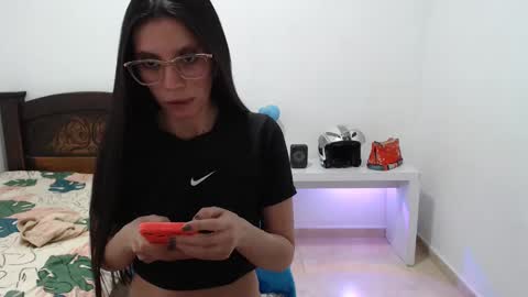 Snapshot of salome_sweet4_ chatting on 25, 2, 2025 salome online show from 25, 2, 2025