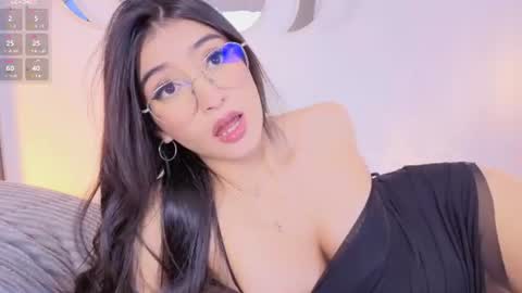 Snapshot of salomee_mon chatting on 8, 7, 2026 Salo online show from 8, 7, 2026