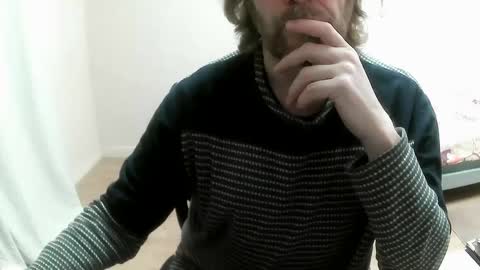 Snapshot of saltimbanquier chatting on 6, 1, 2025 Saltimbanquier Salt ou Banquier online show from 6, 1, 2025