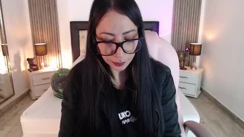 SAM MANSON online show from 5, 2, 2025