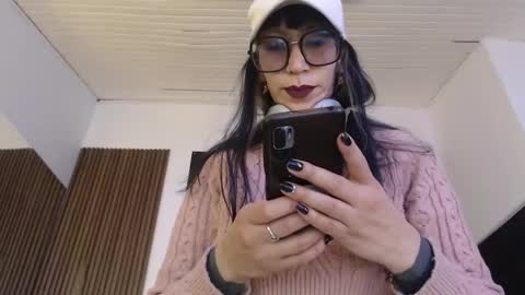 SAM MANSON online show from 21, 10, 2025